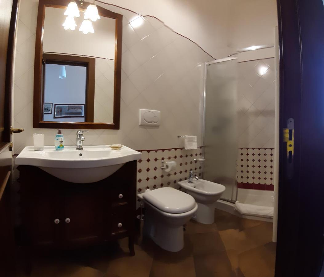 B&B Corte Barocca Лечче Экстерьер фото