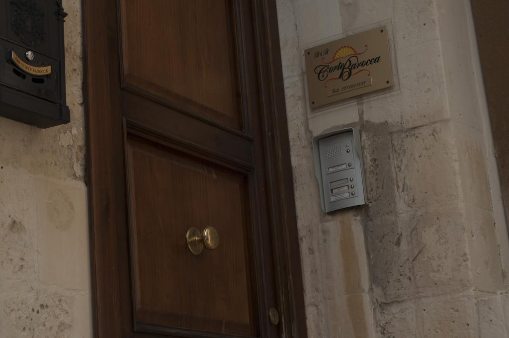B&B Corte Barocca Лечче Экстерьер фото
